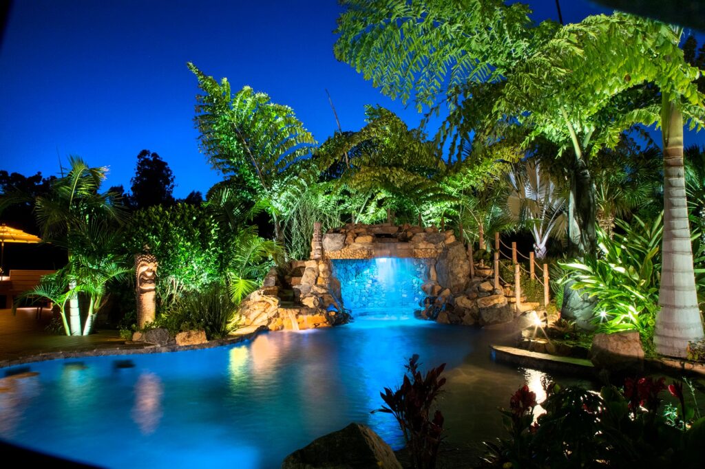 Low Voltage LED Landscape Lighting Techniques for Pools in San Diego