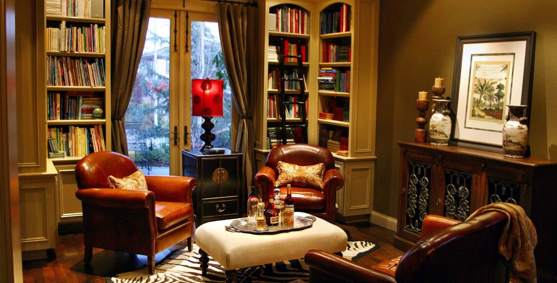 How to Make Your Foyer Entryway More Inviting with Lighting Ideas-min.jpg