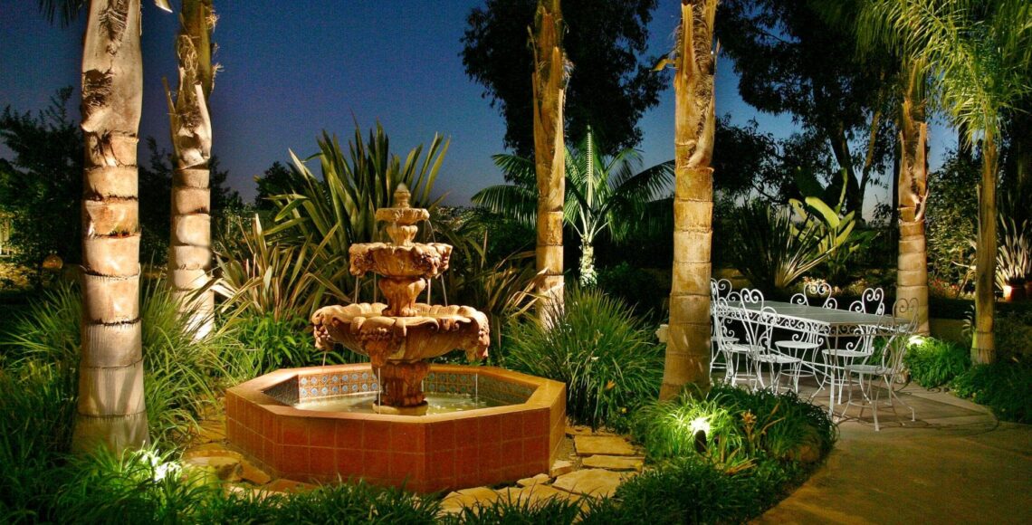 Light vs Dark A Guide to Creating a Balanced Landscape Lighting Design-min.jpg