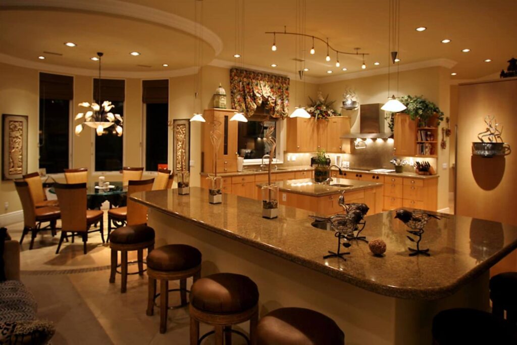 The Best Ways to Use Pendant Lighting for Indoor Lighting in Your Solana Beach, CA Home.jpg