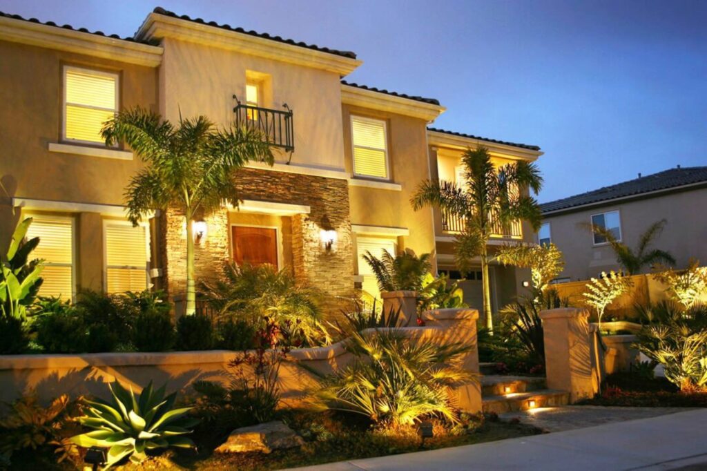 Tips on Hiring a Del Mar, CA Outdoor Lighting Company for Homeowners.jpg